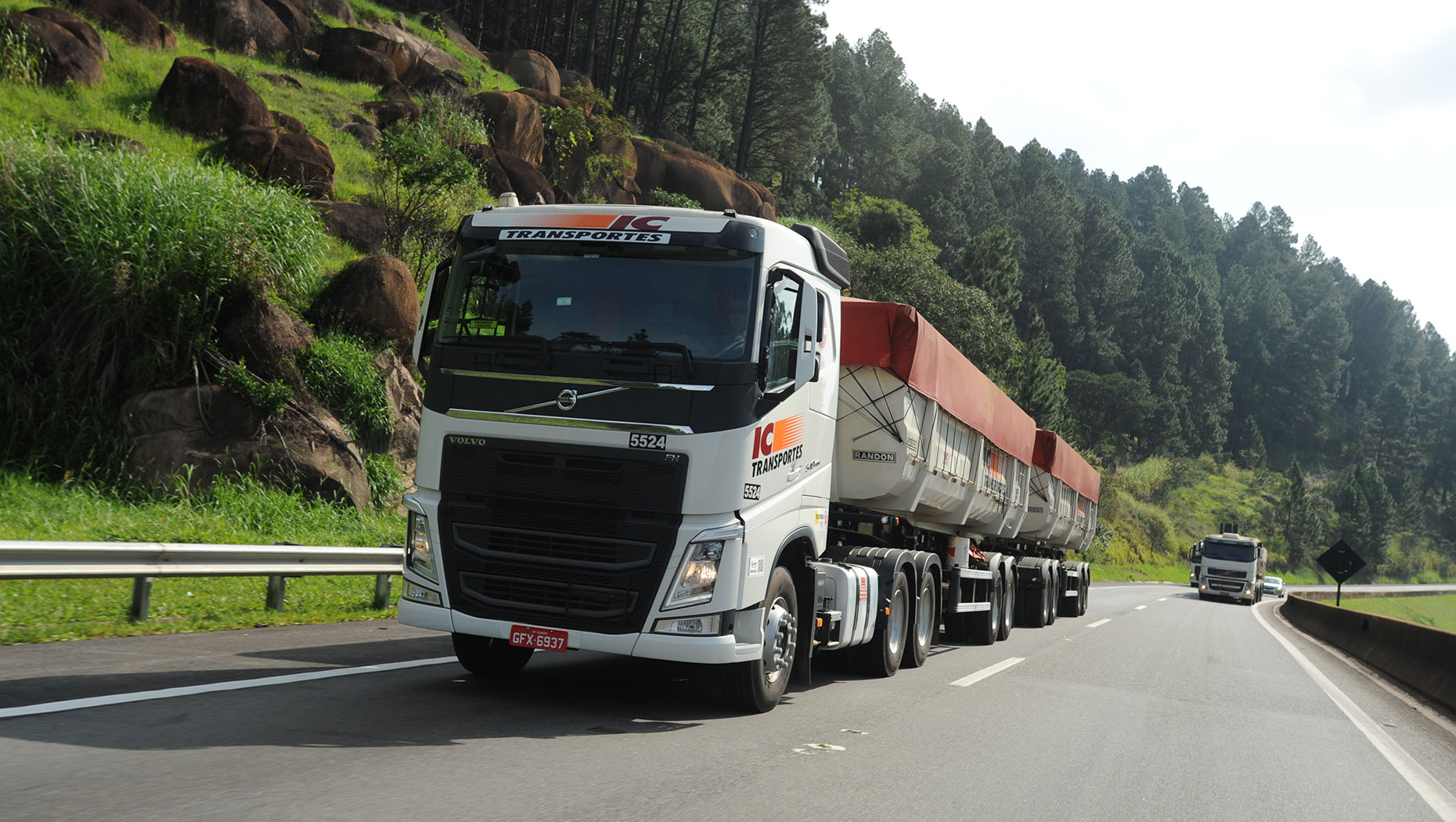 Uma das maiores do país, IC Transportes renova frota só com Volvo