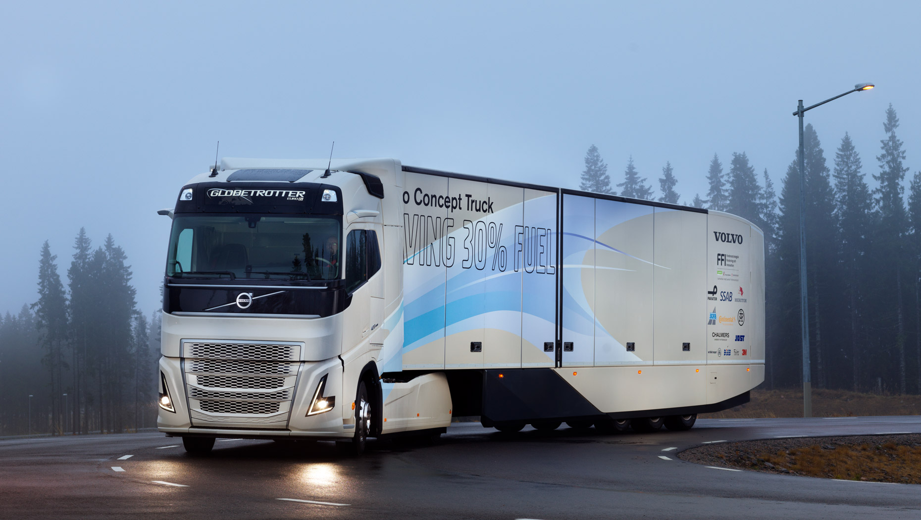 Volvo Truck tests a hybrid vehicle for long haul