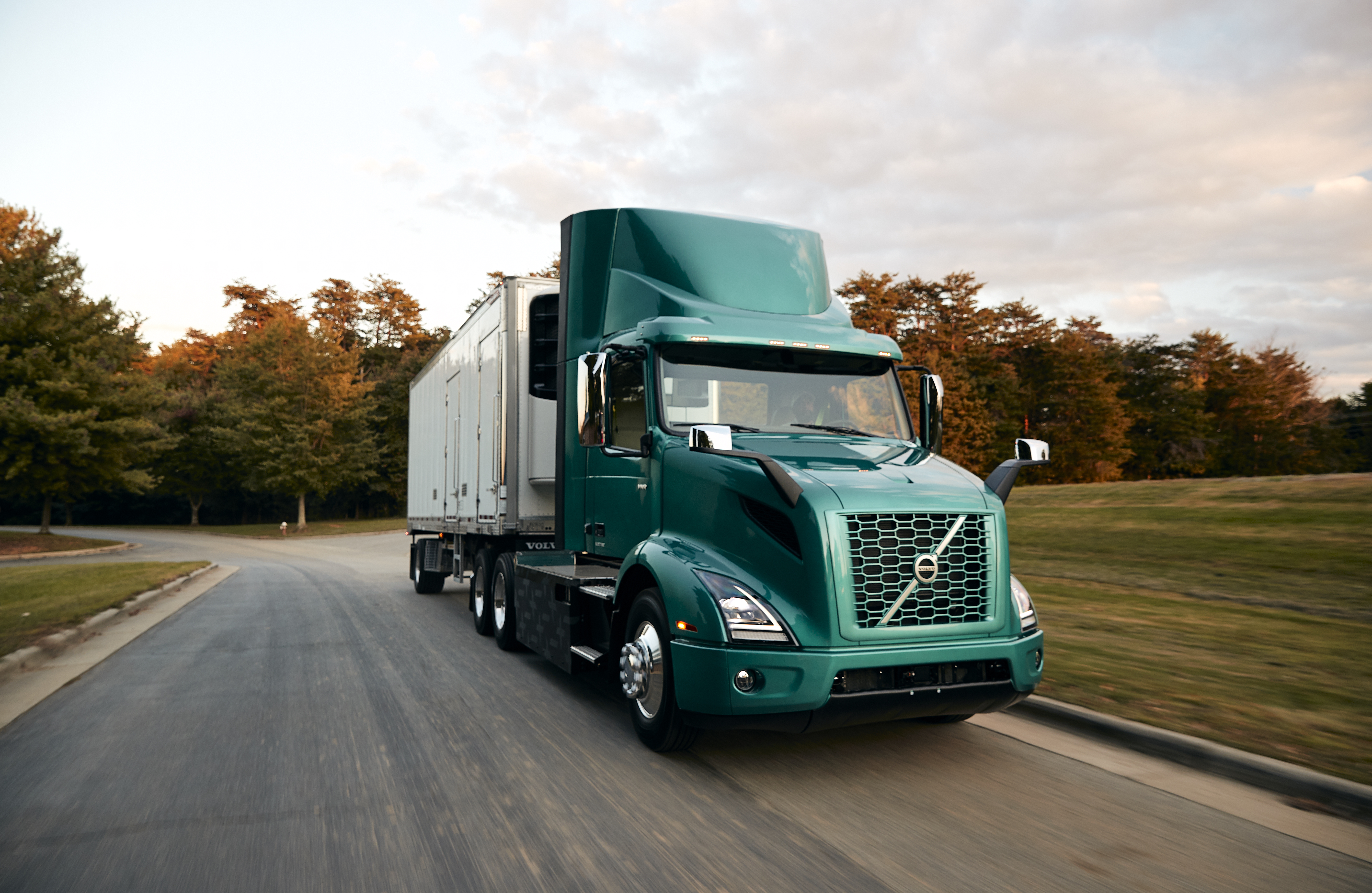 Volvo Trucks introduces new generation VNL