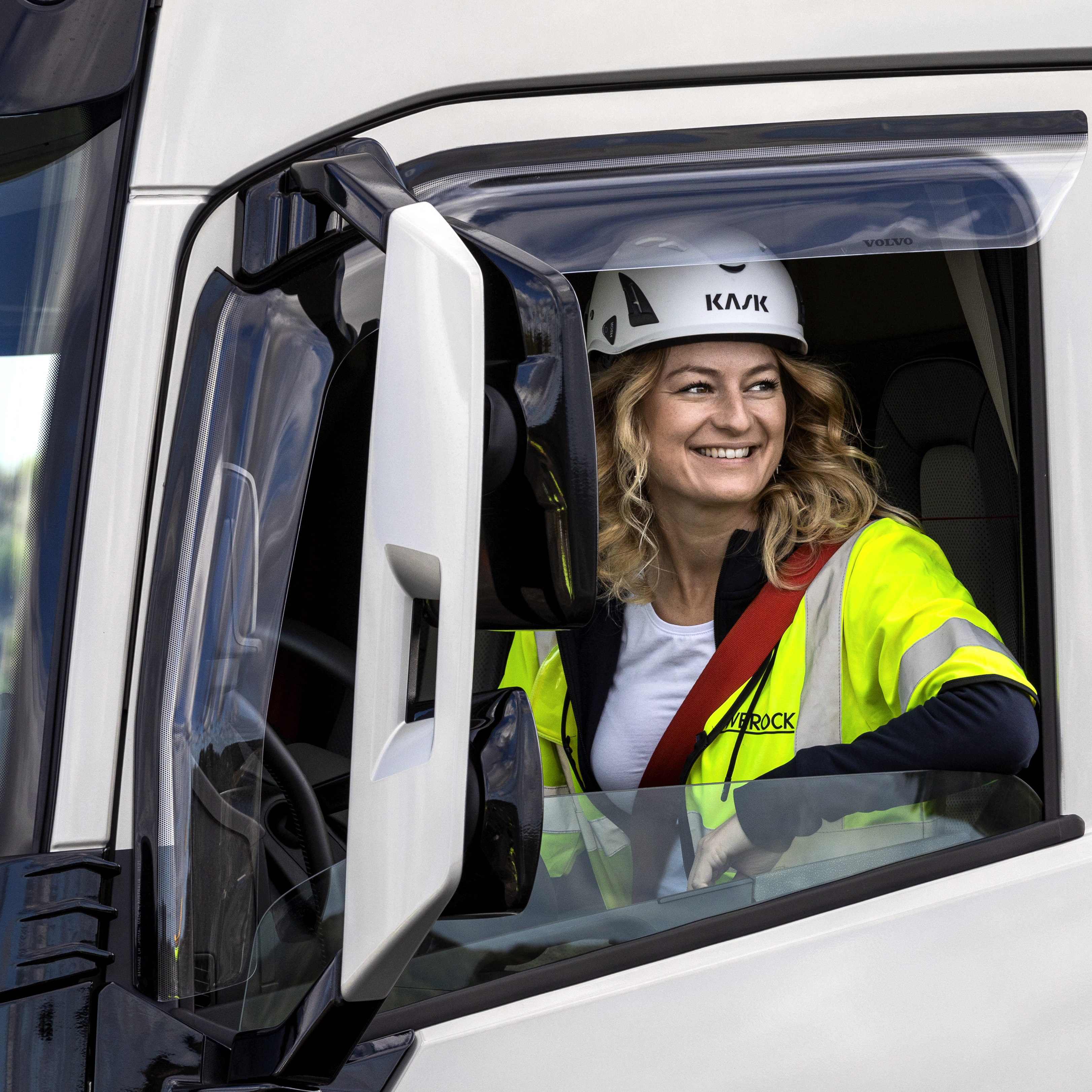 Volvo Group ǀ The three-point safety belt