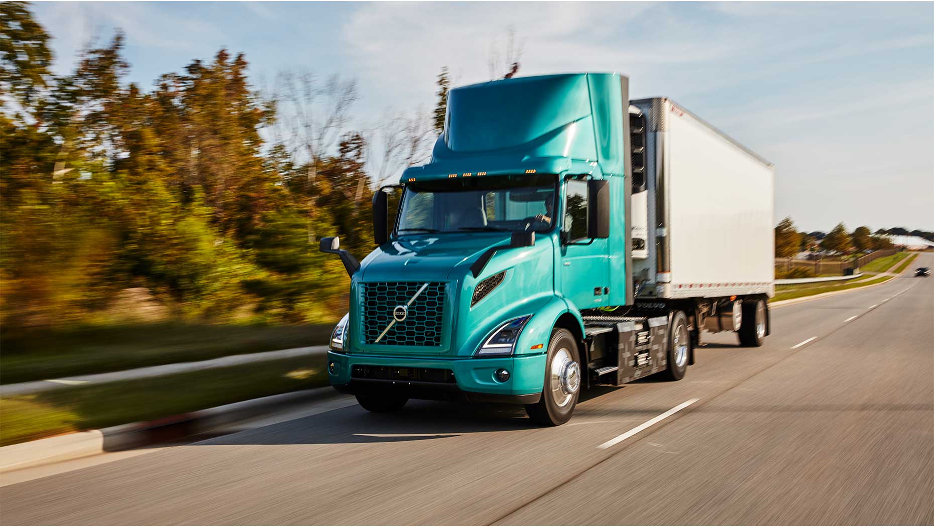 Volvo Trucks to Showcase VNR Electric, 25th Anniversary VNL 760 and