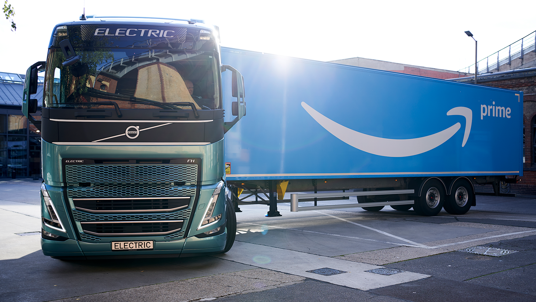 Volvo will supply 20 heavy-duty electric trucks to