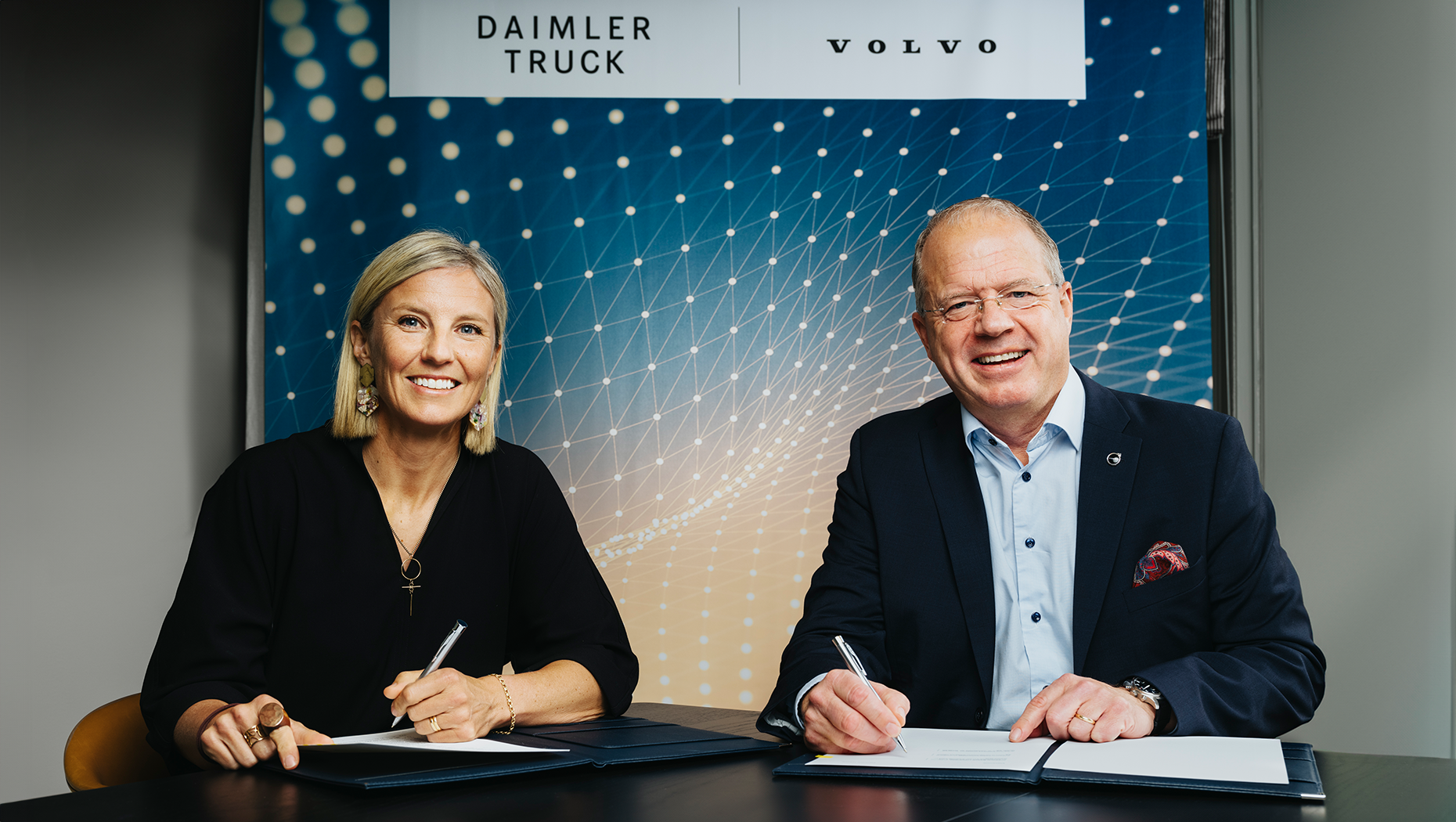 Volvo Group and Daimler Truck sign binding agreement for joint venture to develop software-defined vehicle platform